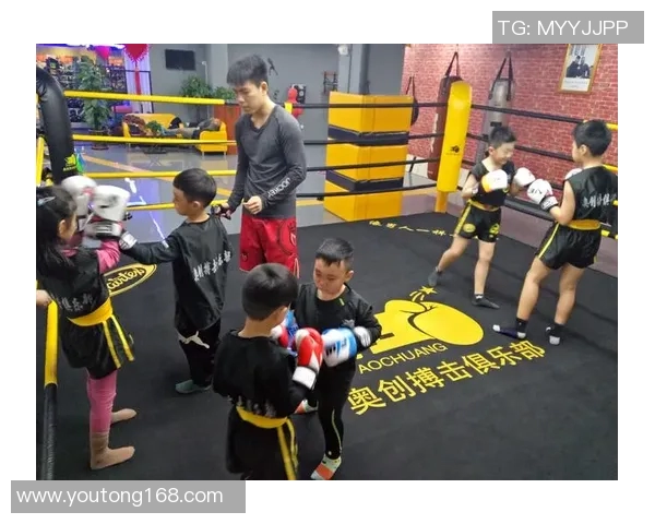 哈特利普与吉姆的精彩对决揭示了拳击界的新格局与未来发展趋势